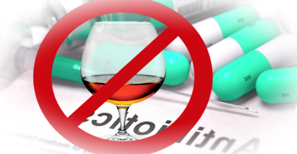Почему запрещено принимать лекарства вместе с алкоголем