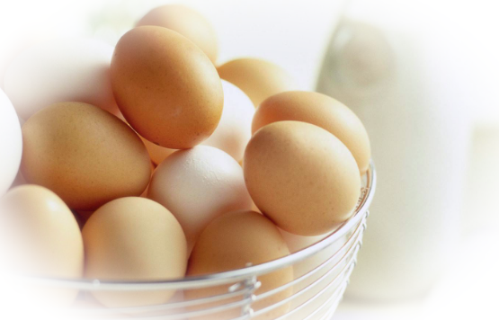 Проверяем яйца на свежесть правильно
