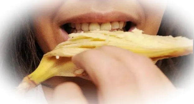 Сделает ли отбеливание зубов банановой кожурой вашу улыбку ярче?
