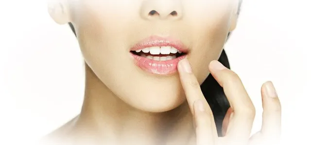 Как правильно ухаживать за кожей губ