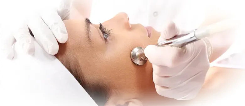 Алмазный пилинг: особенности и привлекательность