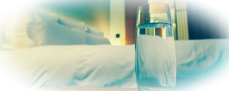 Как внедрить привычку пить воду с утра