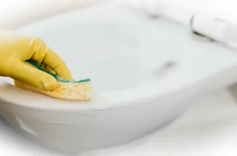 5 ошибок при чистке унитаза, которые мешают избавиться от камня