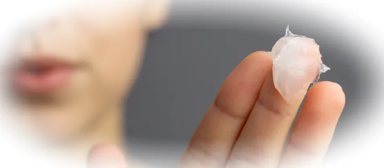 Слаггинг кожи лица: что это за процедура и как её попробовать