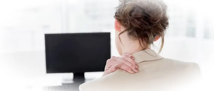 Спина, шея и офисная жизнь: что с нами делает сидячая работа