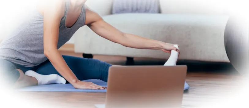 Йога онлайн дома: как начать заниматься и почувствовать пользу практики